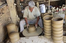 Aldea de cerámica Thanh Ha, otra atracción en ciudad antigua de Vietnam