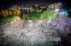 Luz azul se enciende en Hanoi por Día Mundial de Diabetes