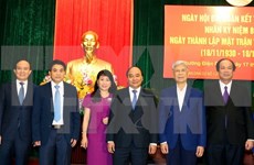 Premier vietnamita asiste a fiesta de gran unidad nacional 