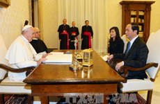 Papa Francisco afirma deseo de Vaticano de promover relaciones con Vietnam