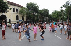 Espacio peatonal de Hanoi impulsa popularidad de juegos tradicionales