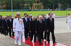 (Fotos) Homenaje al Presidente Ho Chi Minh en Día de la Independencia de Vietnam