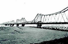[Videos] Hanoi busca medidas para preservar el Puente Long Bien como una reliquia histórica