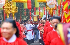Recrean ceremonia de entrega de calendario real de Año Nuevo Lunar