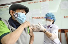 Tasa de vacunación contra COVID-19 en Vietnam entre seis primeras del mundo