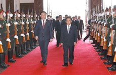 Vietnam y Laos buscan promover cooperación económica