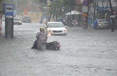 [Foto] Intensas lluvias causan inundaciones en la región central de Vietnam