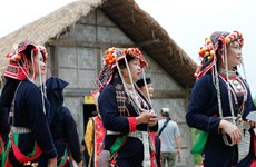 Belleza cultural de los trajes de la etnia minoritaria Dao Quan Chet