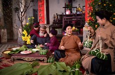 Pueblo vietnamita conserva valores culturales del Tet tradicional 