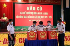 Soldados en provincia vietnamita participan en elecciones legislativas anticipadas