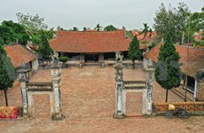 Atractivo templo de Mong Phu en el norte de Vietnam