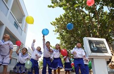 La vida de los niños en el archipiélago vietnamita de Truong Sa
