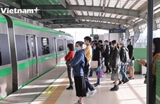Línea ferroviaria Cat Linh-Ha Dong se convierte en medio de transporte ideal para ir al trabajo