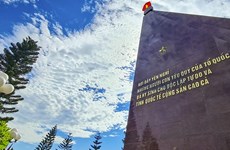 Rinden homenaje a héroes y mártires de Vietnam