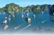 Bahía de Ha Long, una de las 10 maravillas naturales más visitadas del mundo