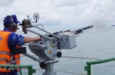Guardia Costera de Vietnam realiza ejercicio en el mar 
