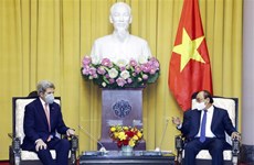 Presidente vietnamita recibe al enviado especial de EE.UU. para el cambio climático