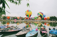 Localidades vietnamitas organizan festival de globos aerostáticos