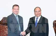 Premier vietnamita recibe al nuevo embajador francés