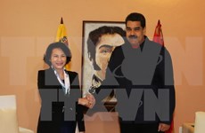 Presidenta parlamentaria de Vietnam se reúne con Nicolás Maduro
