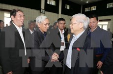Secretario general del PCV dialoga con votantes de Hanoi 