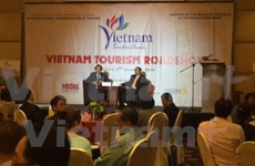 Vietnam y Singapur promueven desarrollo de turismo MICE 