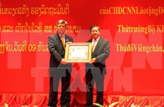 Laos reconoce destacadas contribuciones de viceministro vietnamita 