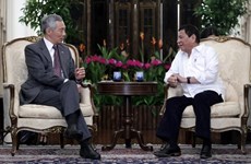Presidente filipino Duterte visita Singapur 