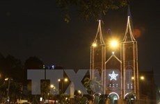 Felicitan a comunidad católica y protestante en Vietnam por Navidad