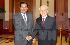 Dirigentes vietnamitas reciben a primer ministro camboyano