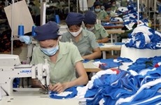 Vietnam logra superávit comercial de más de dos mil 500 millones de dólares 