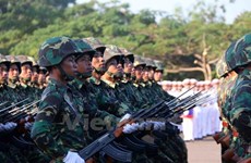 Líder laosiano exhorta por modernización del ejército