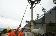 Conectan a provincia altiplánica de Vietnam a la red energética nacional