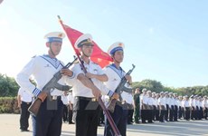 Celebran ceremonia de izamiento de bandera en punto extremo oriental de Vietnam