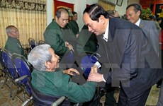 Presidente vietnamita visita a veteranos de guerra 