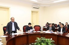 Premier pide a Hanoi impulsar perfeccionamiento de infraestructuras de transporte  