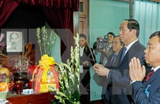 Presidente de Vietnam rinde homenaje a Ho Chi Minh 