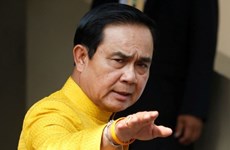 Premier de Tailandia calma preocupaciones por presupuesto nacional