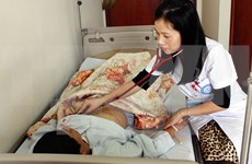 Carpeta personal de salud ayudará a aliviar sobrecarga de hospitales vietnamitas