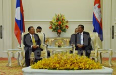 Camboya y Laos prometen fortalecer cooperación 