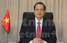Visita de premier de Singapur a Vietnam foralecerá dinámicos nexos bilaterales  