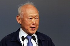 Presentan en Vietnam memorias de Lee Kuan Yew