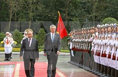 Premier singapurense concluye visita a Vietnam 