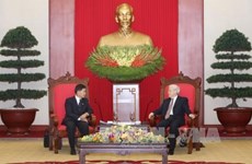 Líder partidista de Vietnam recibe al alcalde de Vientiane