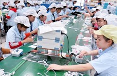 Promueven en Vietnam papel de sindicatos en la solución de disputas laborales 