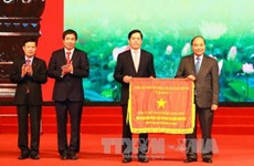 Premier vietnamita pide a empresas estatales impulsar integración global 