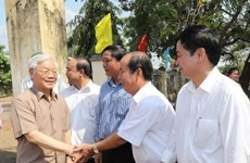 Líder partidista vietnamita visita la comunidad desfavorecida en provincia altiplánica 