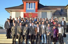 Celebran Foro de intelectuales jóvenes vietnamitas en Suiza