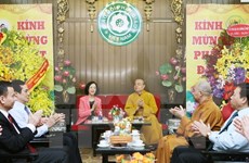 Felicitan a comunidad budista en celebración de Vesak 2017