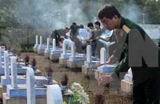 Inhuman restos de combatientes vietnamitas caídos en Camboya